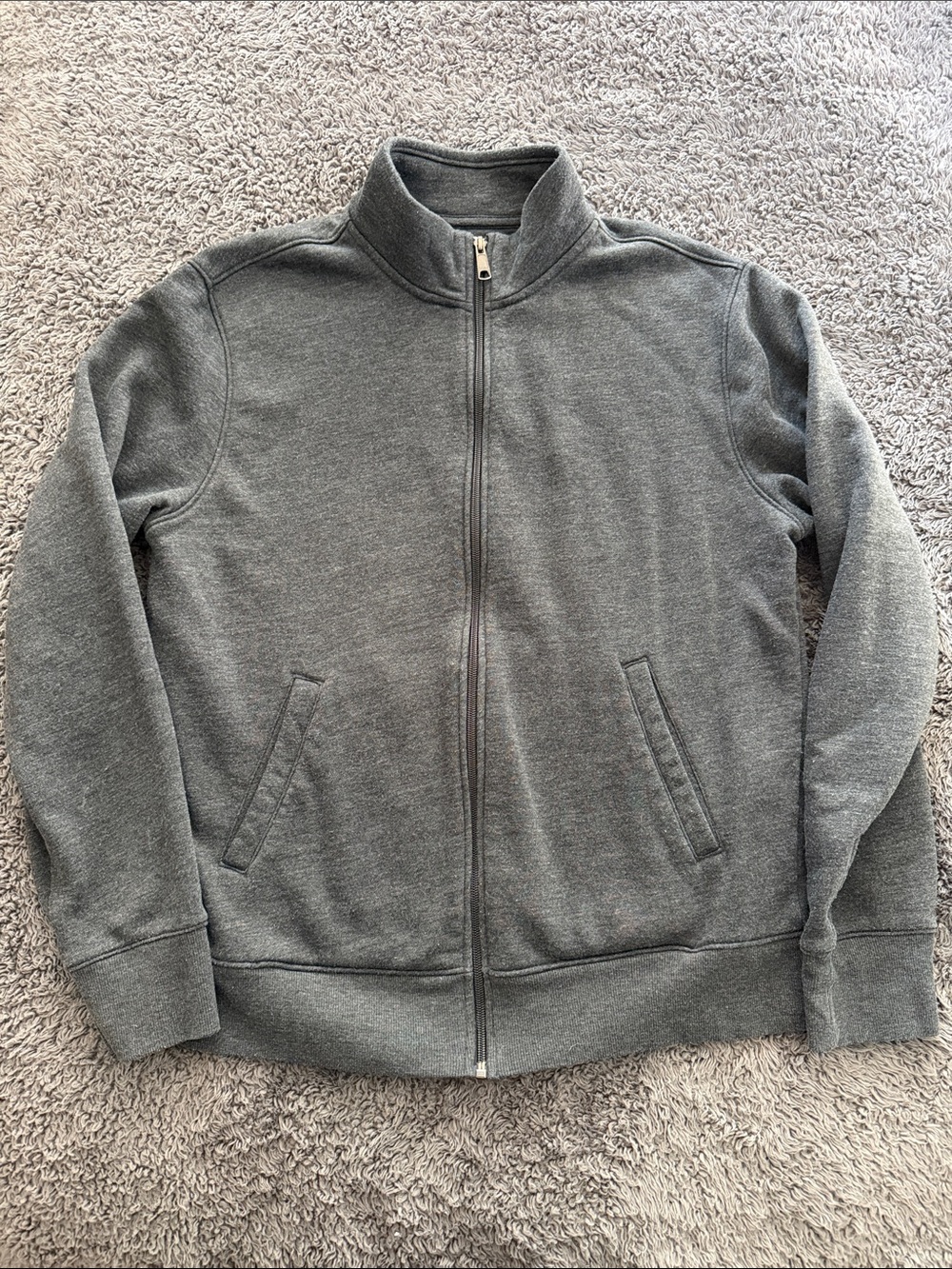 Amazon Essentials Men's Full-Zip Mock Neck Sweater Jacket in Gray
